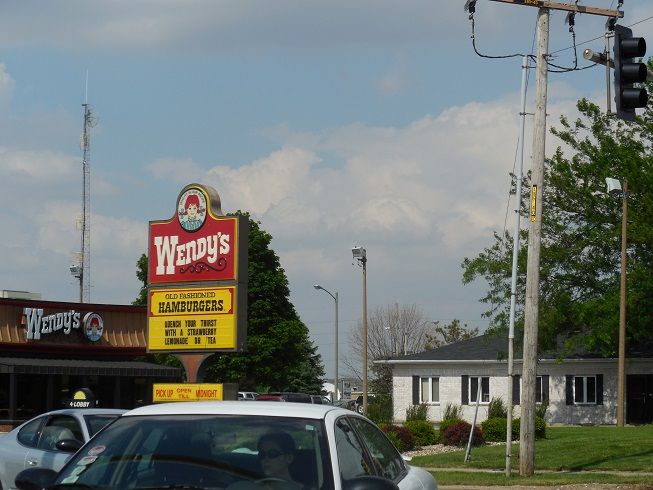 Wendy's sign seen from traffic